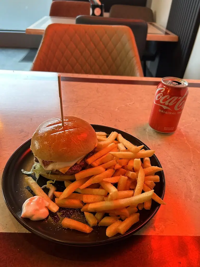 Buns & Grills_Calne_slider_image_3