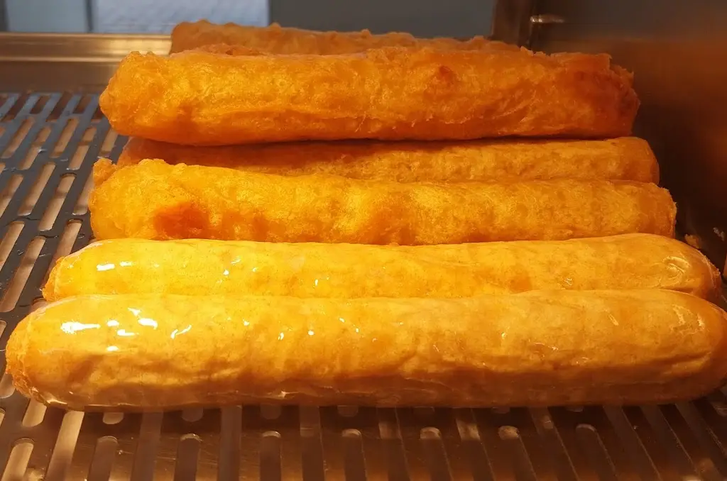 Dolphin Fish Bar_Calne_slider_image_2