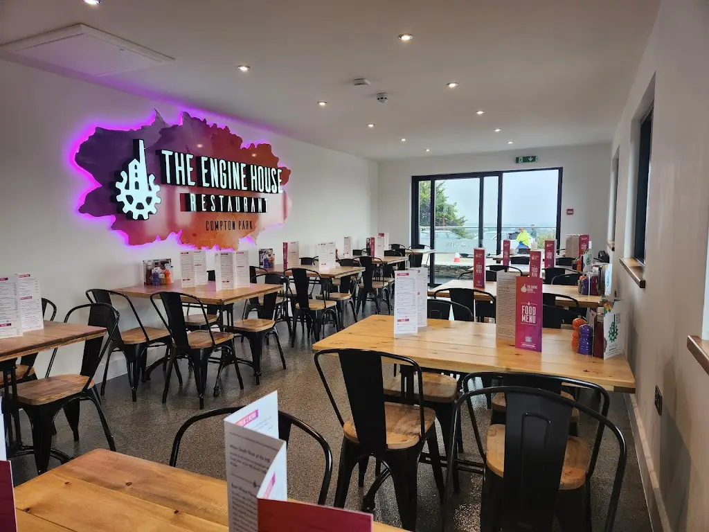 Alex Madgwick_The Engine House At Compton Park_Callington_review