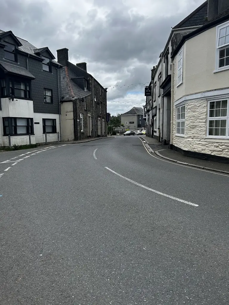 Russell Haggata_The Old Clink_Callington_review