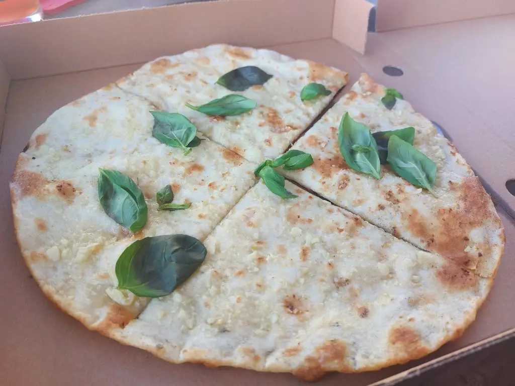 Menu_Calli Pizza Cafe_Callington_image_5