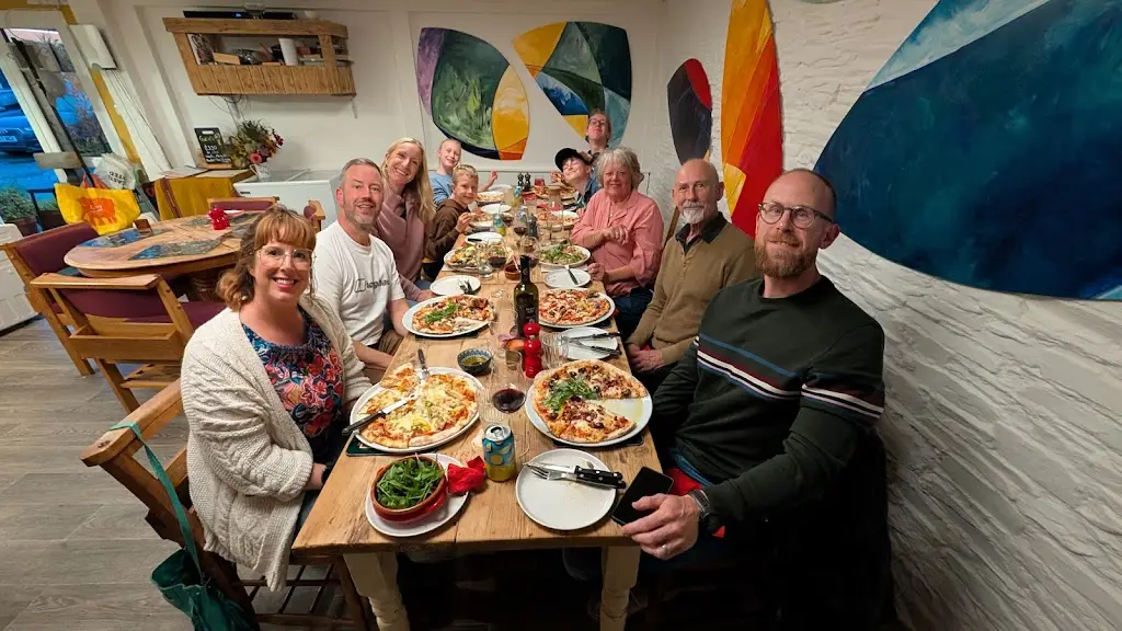 Catherine Warrilow_Calli Pizza Cafe_Callington_review