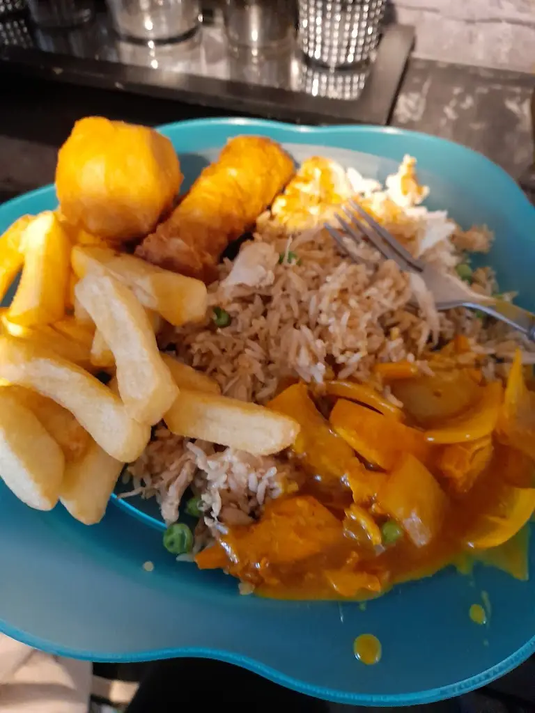 karen bettinson_Ming Kitchens_Callington_review