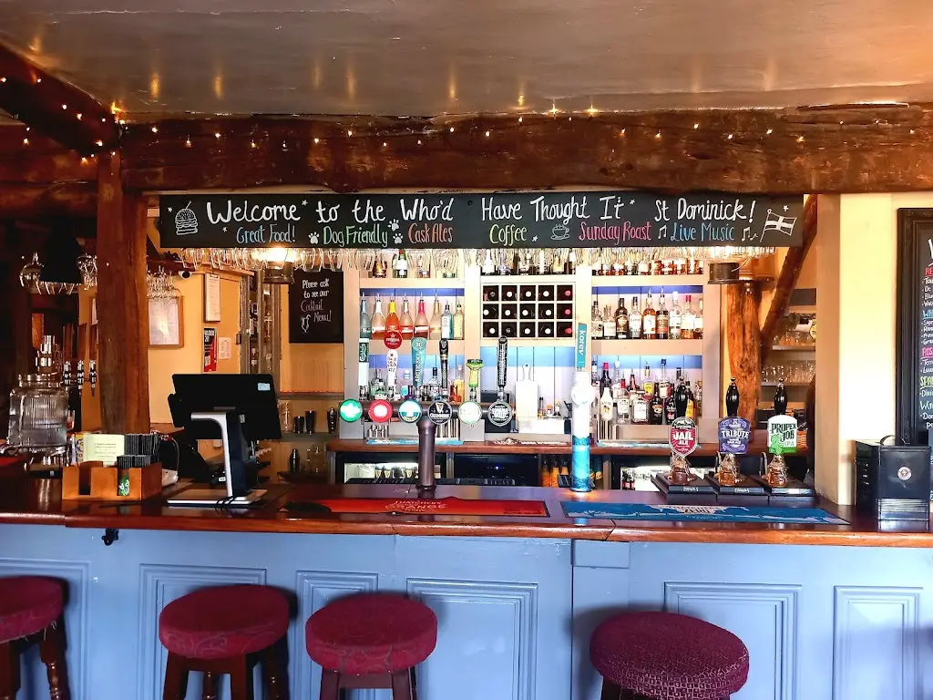 Philip Newcombe_Who'd Have Thought It Inn_Callington_review