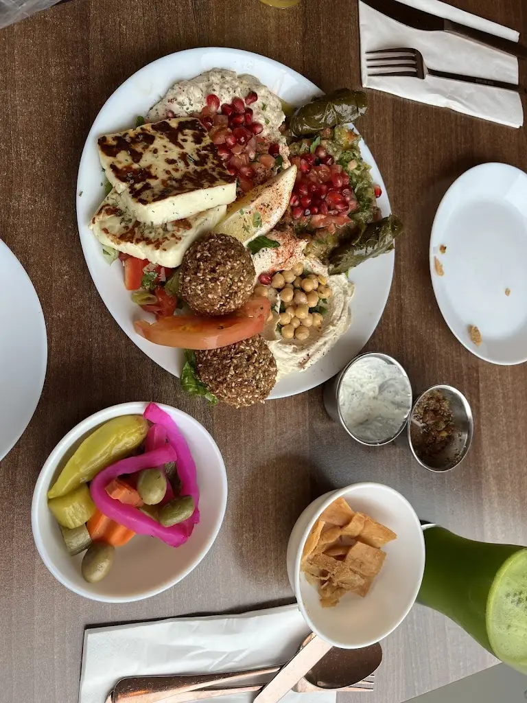 Patrycja Jeśko_Little Petra_Cambridge_reseña