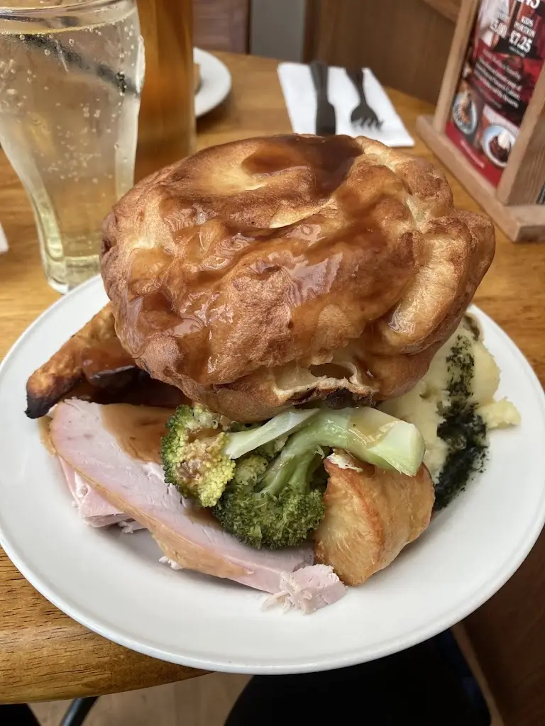 Castle Carvery - Caister_Caister-on-Sea_slider_image_3