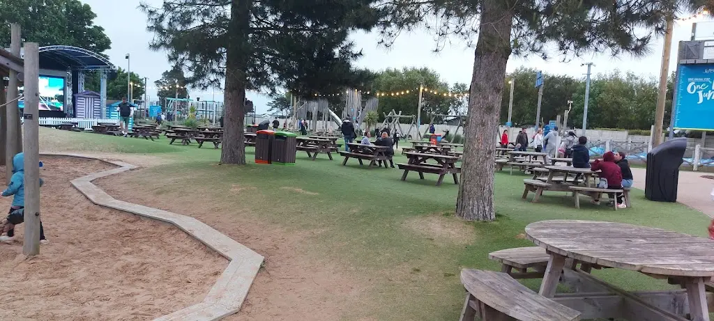 Mash & Barrel_Caister-on-Sea_slider_image_1