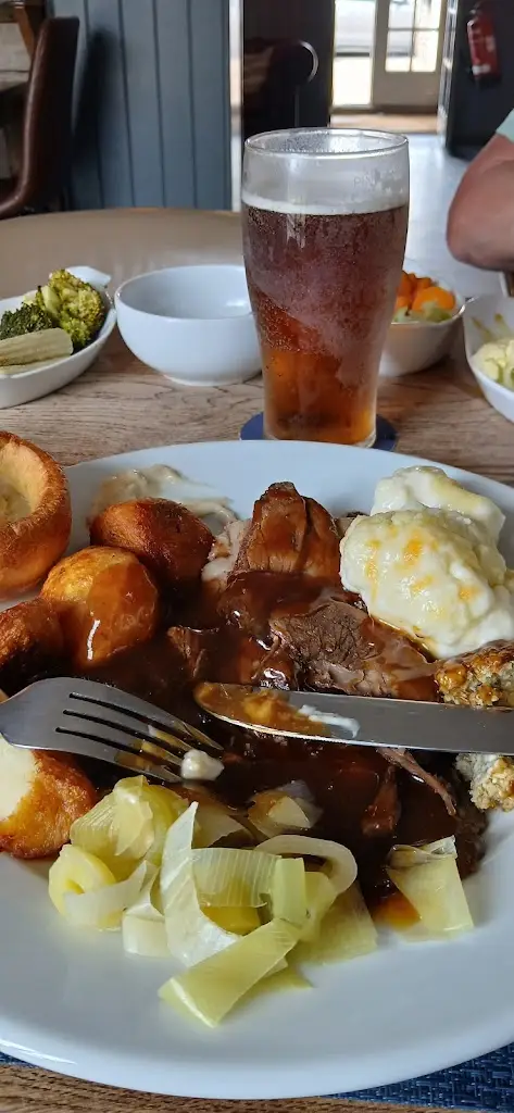 Gill Vallance_The Ship_Caister-on-Sea_review