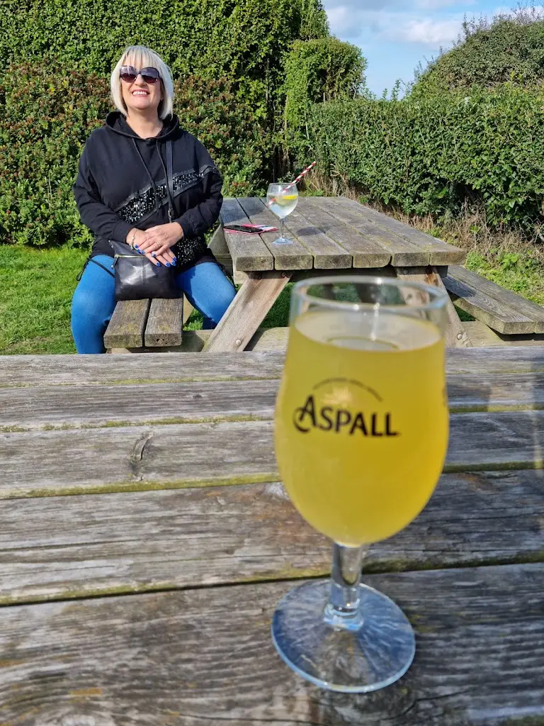 Menu_California Tavern_Caister-on-Sea_image_7