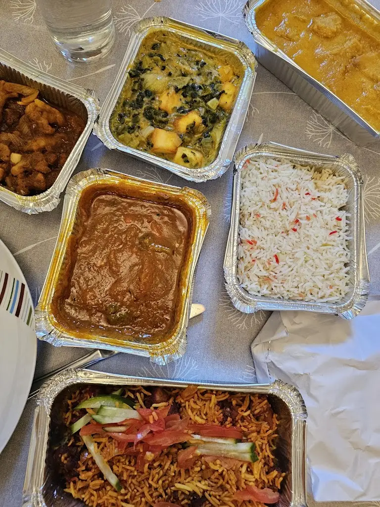 Spicy Papadum_Caister-on-Sea_slider_image_2