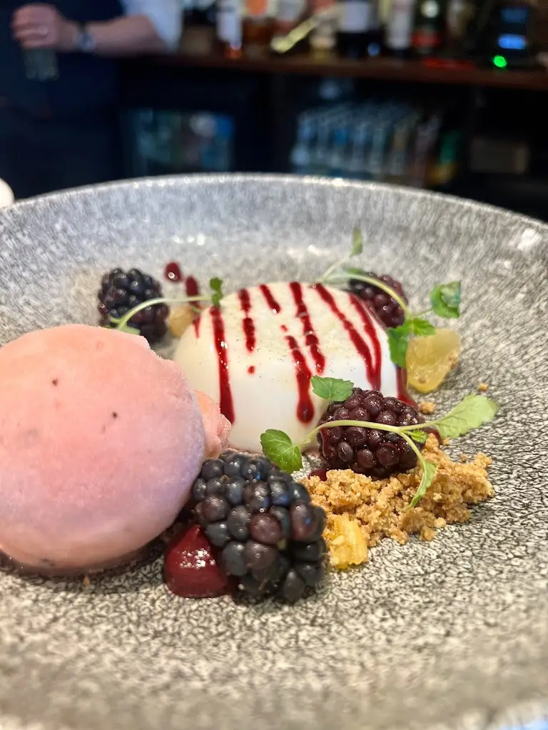 Menu_Café Cru Restaurant_Caister-on-Sea_image_7