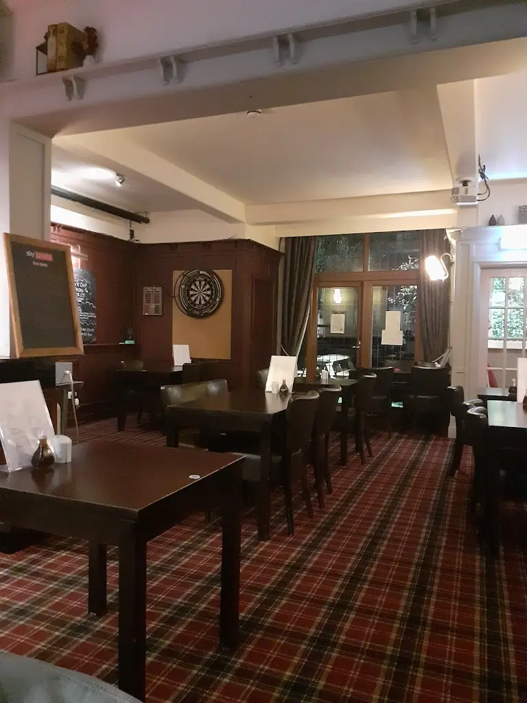 The Avenue_Caister-on-Sea_slider_image_1