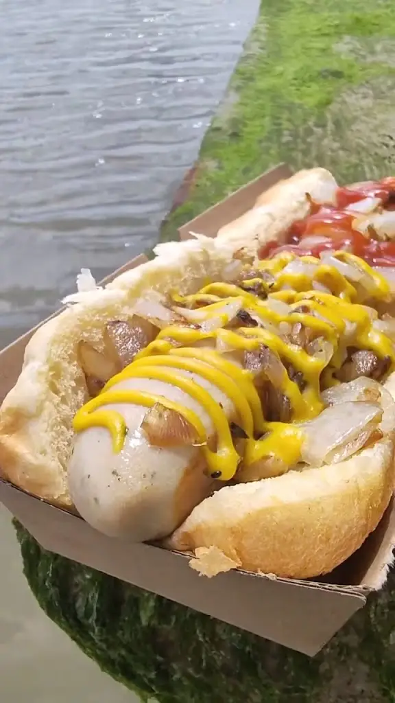 Frankie's at the beach_Camber_slider_image_2