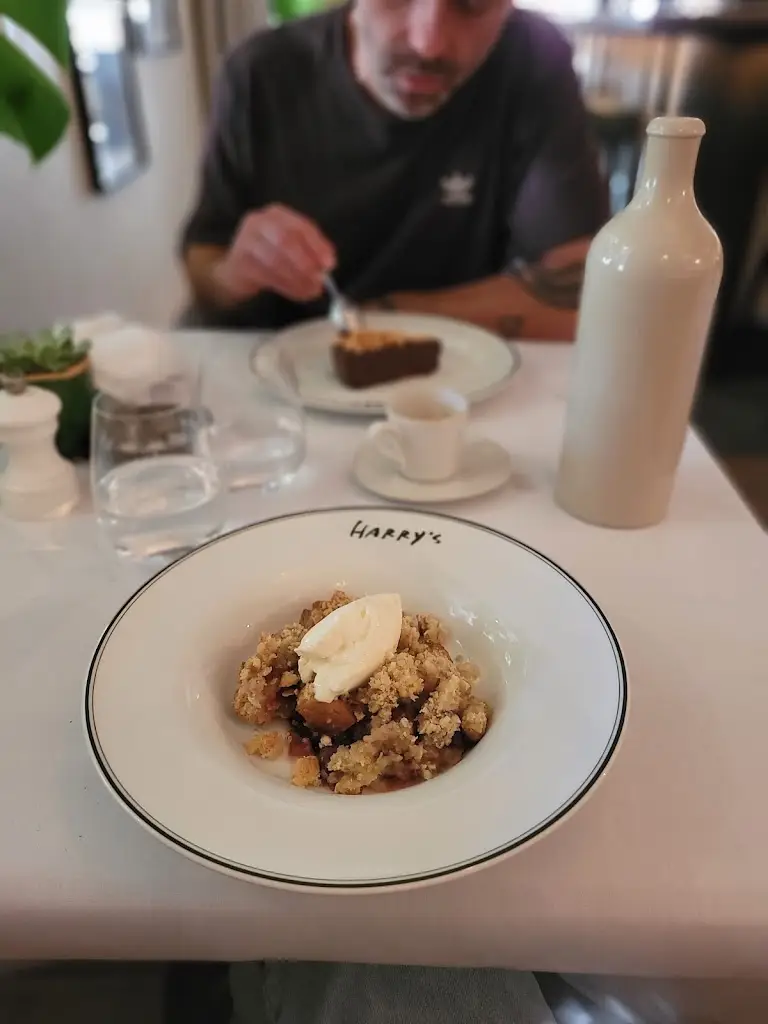 Nancy T_Harry's_Camber_recensione