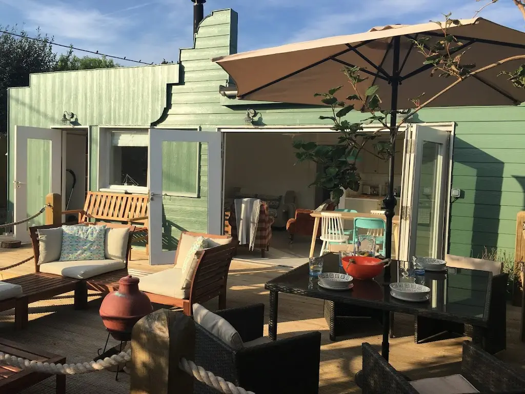 Owlers Retreat Camber_Camber_slider_image_1