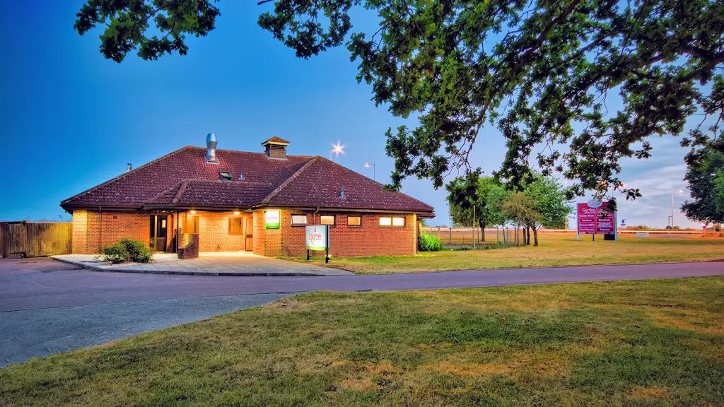 Zaynab Indian Cuisine_Capel Saint Mary_slider_image_3