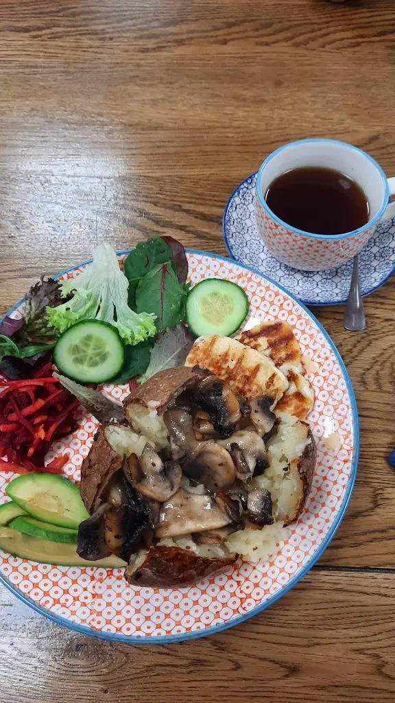 Esther Williams_The Hub On The Heath_Canford Heath_review