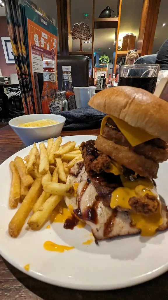 Matthew Snowdon_The Haymoor_Canford Heath_review