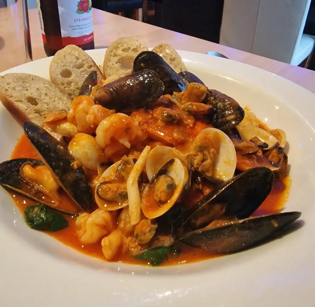 Natalia Fedotova_Alghero Restaurant_Canford Heath_review