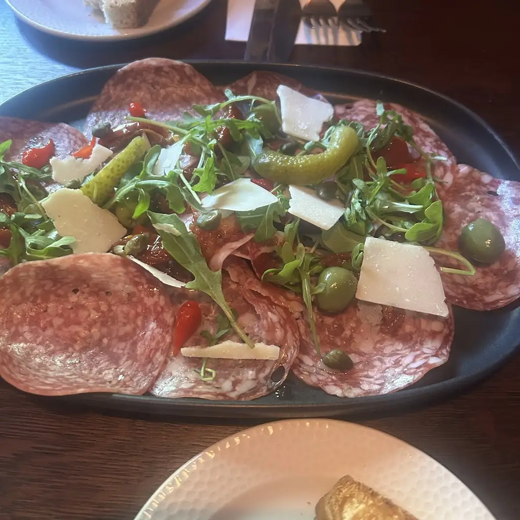 Sharon Matter_Kings Arms Bedford_Cardington_review