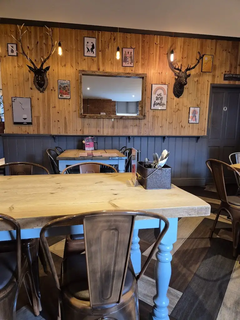 Podge & Tin Eatery_Cannock_slider_image_3