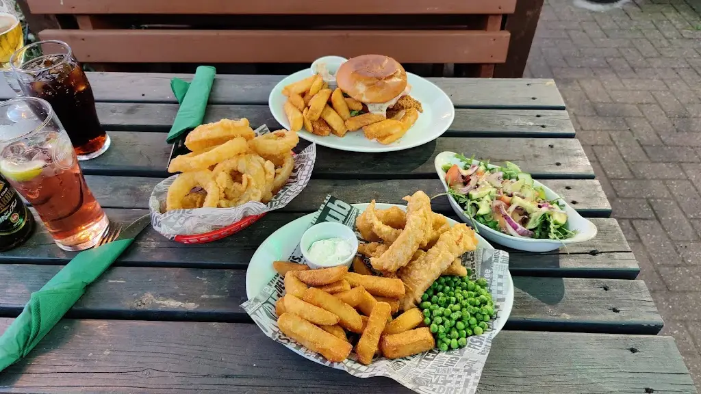 The Shoal Hill Tavern_Cannock_slider_image_3