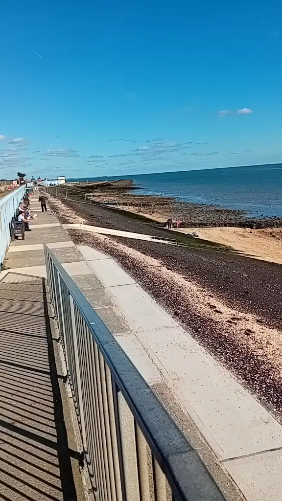 Paul Griffin_Canvey Seafront_Canvey Island_review