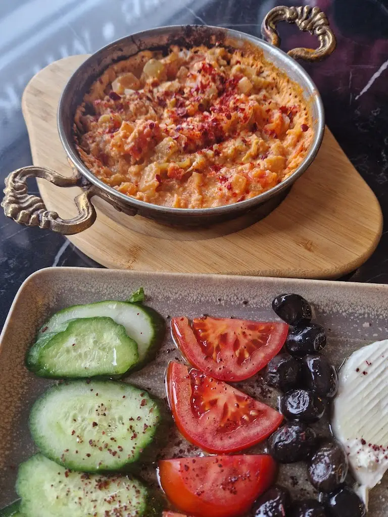 Menu_Izzi_Canvey Island_imagen_8