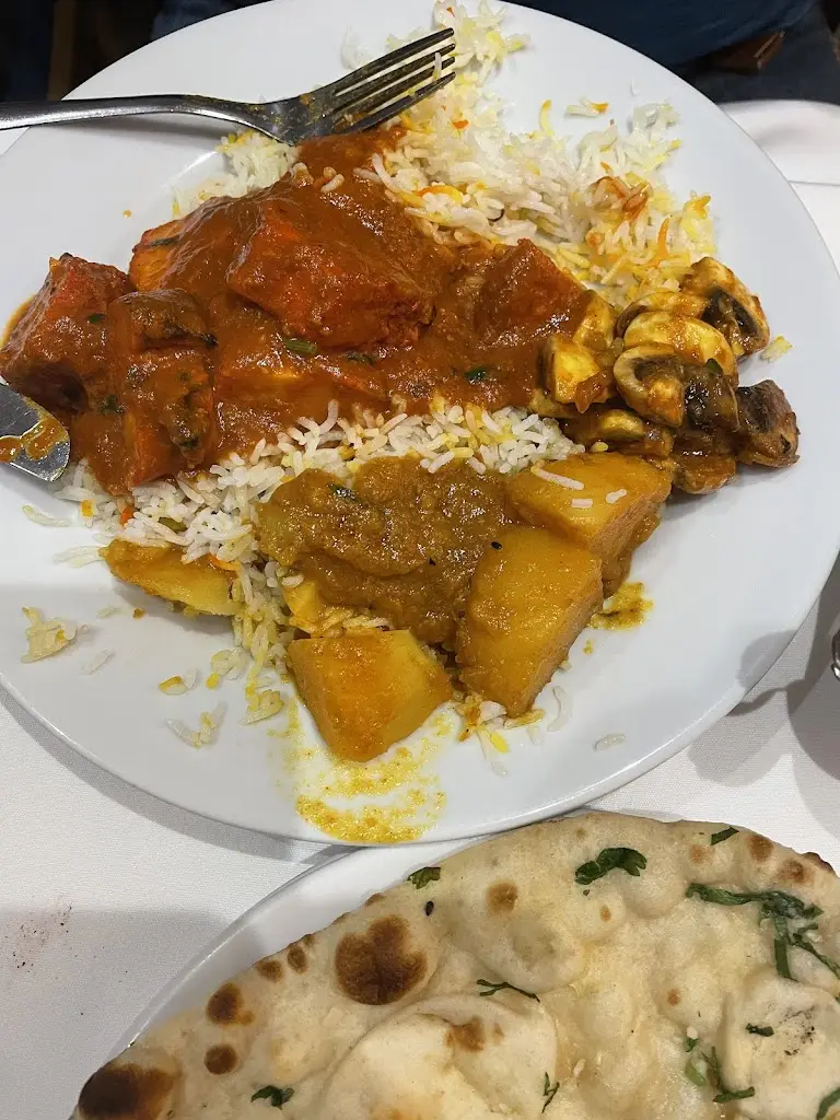 Paradise Indian Restaurant & Takeaway_Canvey Island_slider_image_2