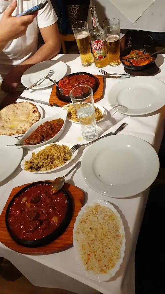 Paradise Indian Restaurant & Takeaway_Canvey Island_slider_image_3