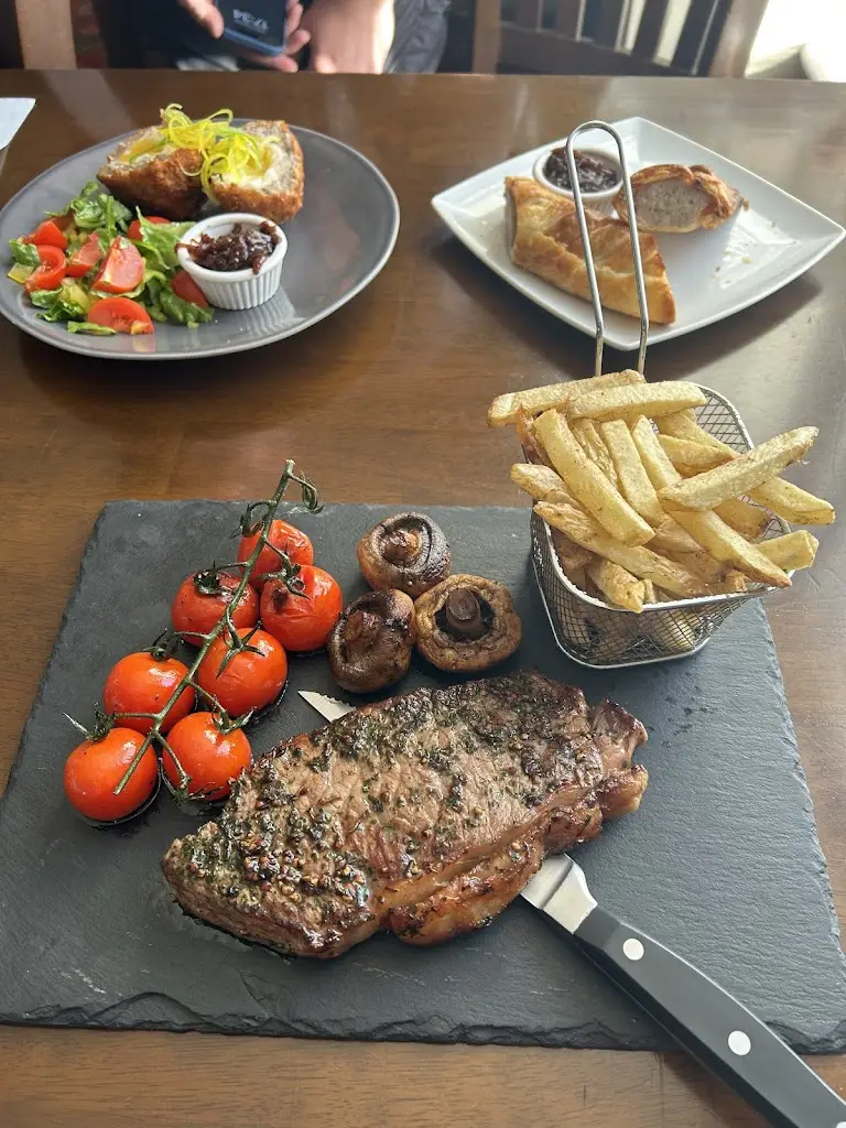 The Valiant Sailor restaurant in Capel le Ferne