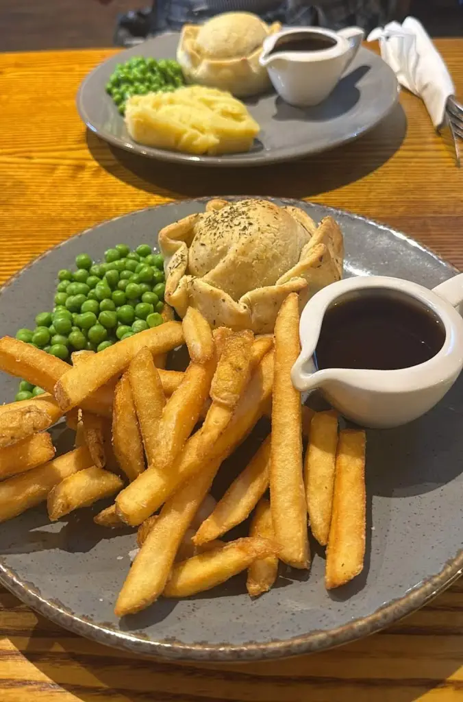 Kristin Rainey_The Wellwood Arms_Amble_review