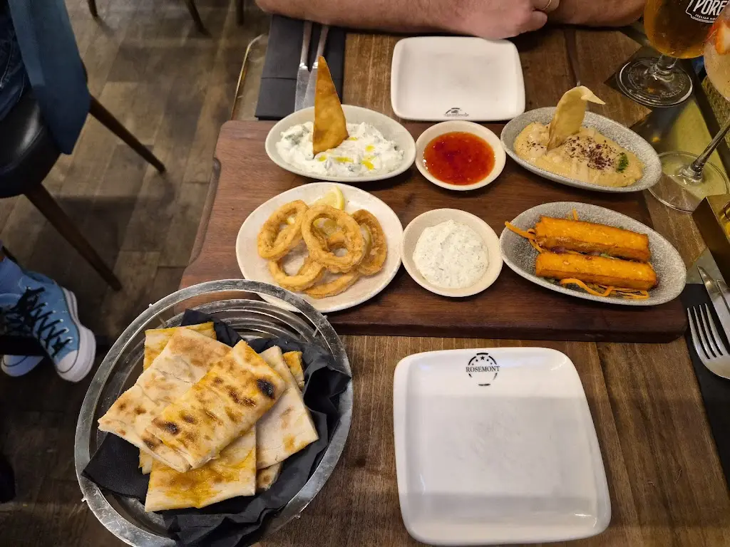 Surabhi_Rosemont Restaurant & Cocktail Bar_Capel le Ferne_review