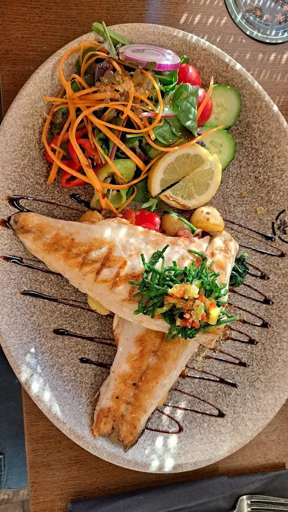 Ralf Michaelis_Rosemont Restaurant & Cocktail Bar_Capel le Ferne_review