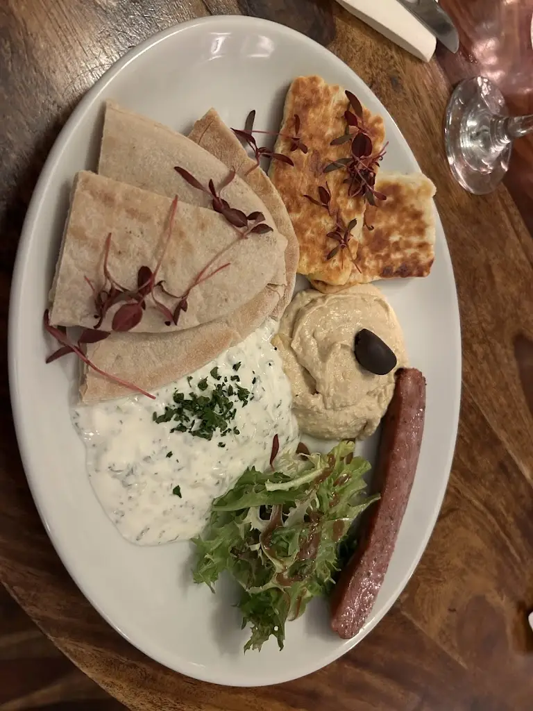 Tom Vincent_Sotirios Bar & Restaurant_Capel le Ferne_review