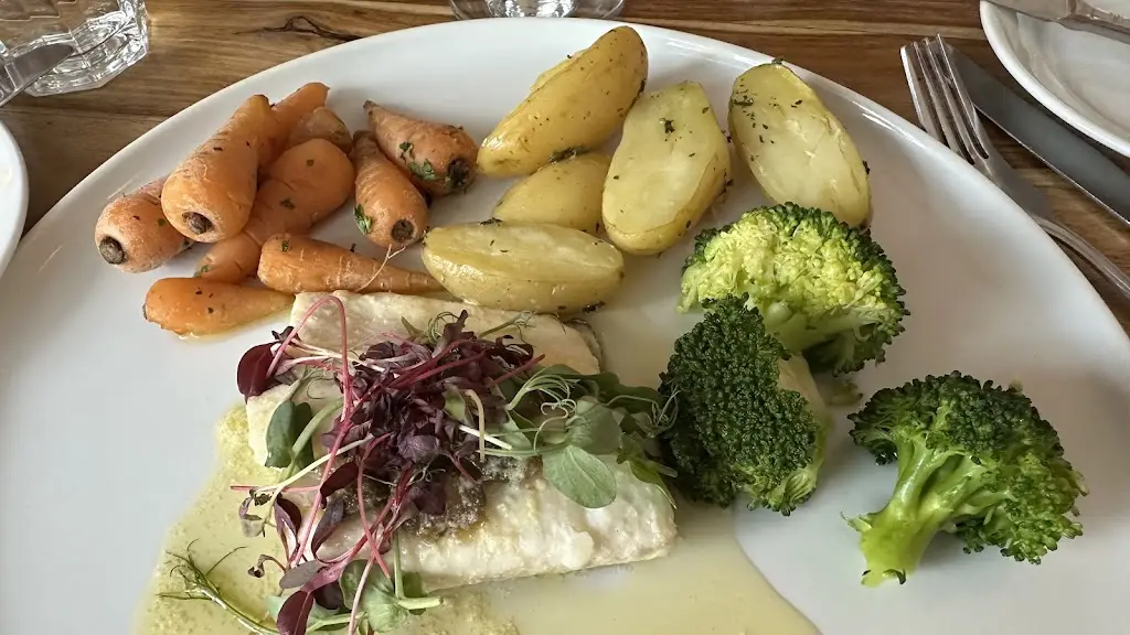 Sotirios Bar & Restaurant_Capel le Ferne_slider_image_3