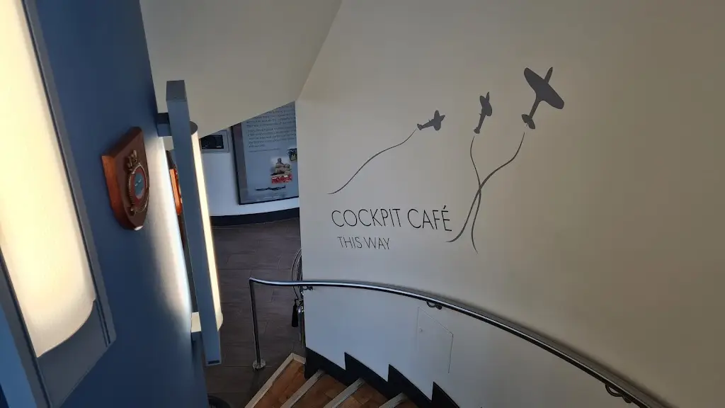 Wronka z WR_Cockpit Cafe_Capel le Ferne_review