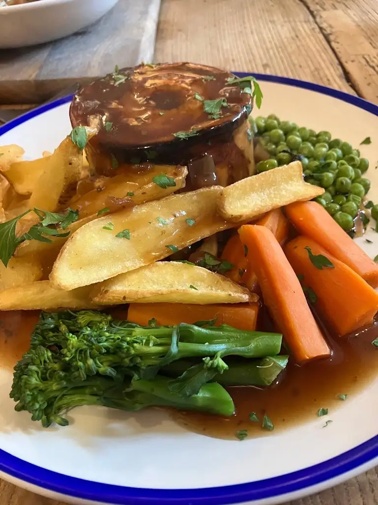 Menu_The Bell Inn, Castle Hedingham_Castle Hedingham_imagen_4