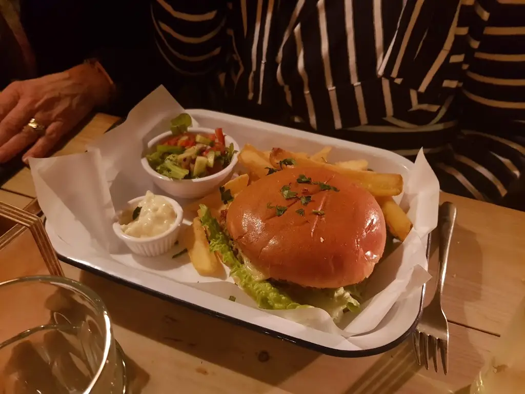 Menu_The Bell Inn, Castle Hedingham_Castle Hedingham_imagen_5