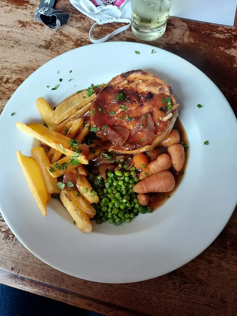 Menu_The Bell Inn, Castle Hedingham_Castle Hedingham_imagen_9