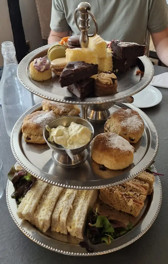 Catherine Darler-Ballard_The Old Moot House Tea Rooms & Bistro_Castle Hedingham_review