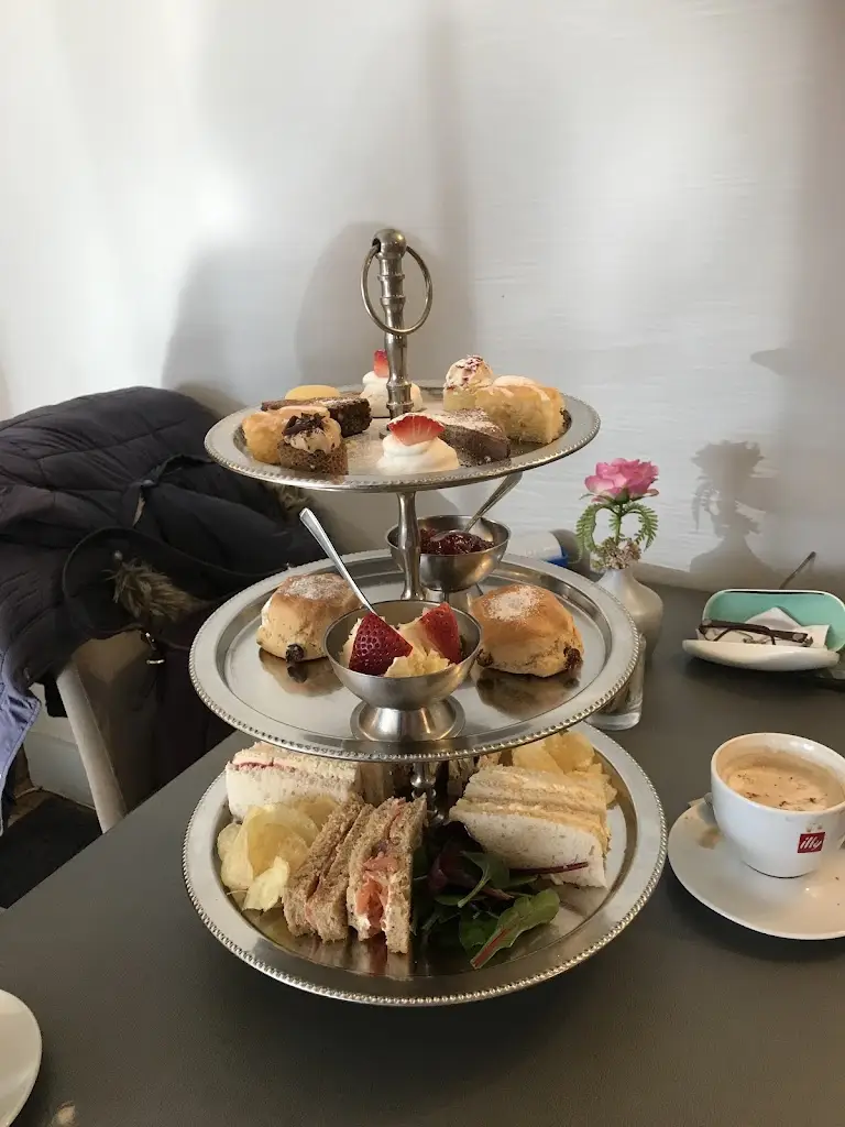 michaela pearmain_The Old Moot House Tea Rooms & Bistro_Castle Hedingham_review