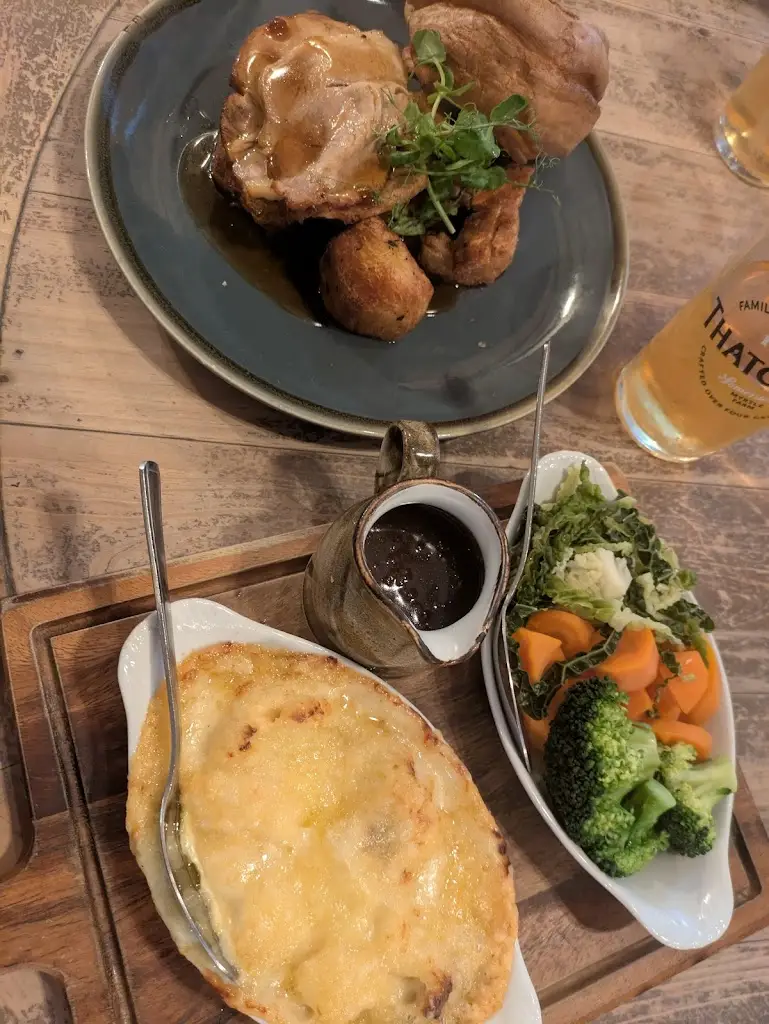 Ewa Westmacott_The George Hotel_Castle Cary_review