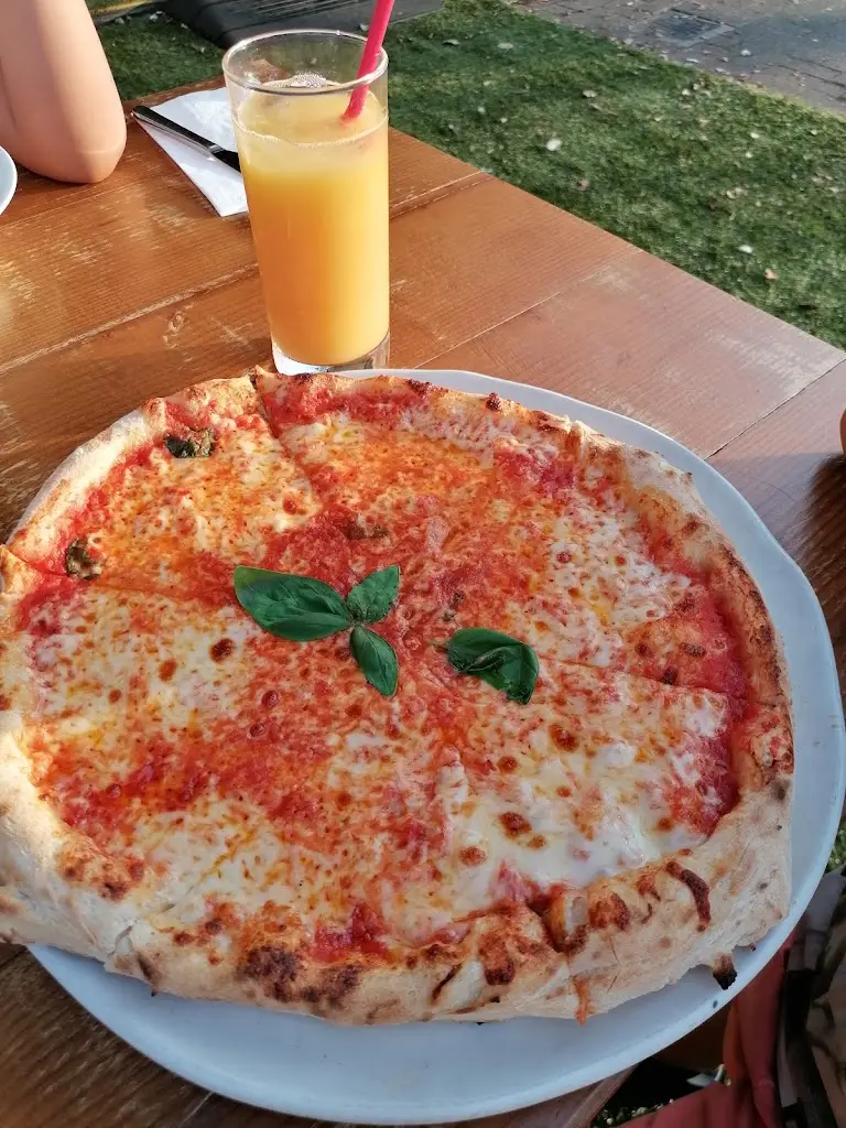 Menu_Dolce Vita_Carterton_image_9