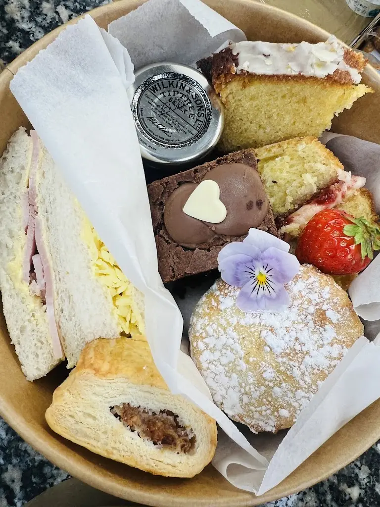 kevin isidore_The Butty Box Limited_Carterton_review