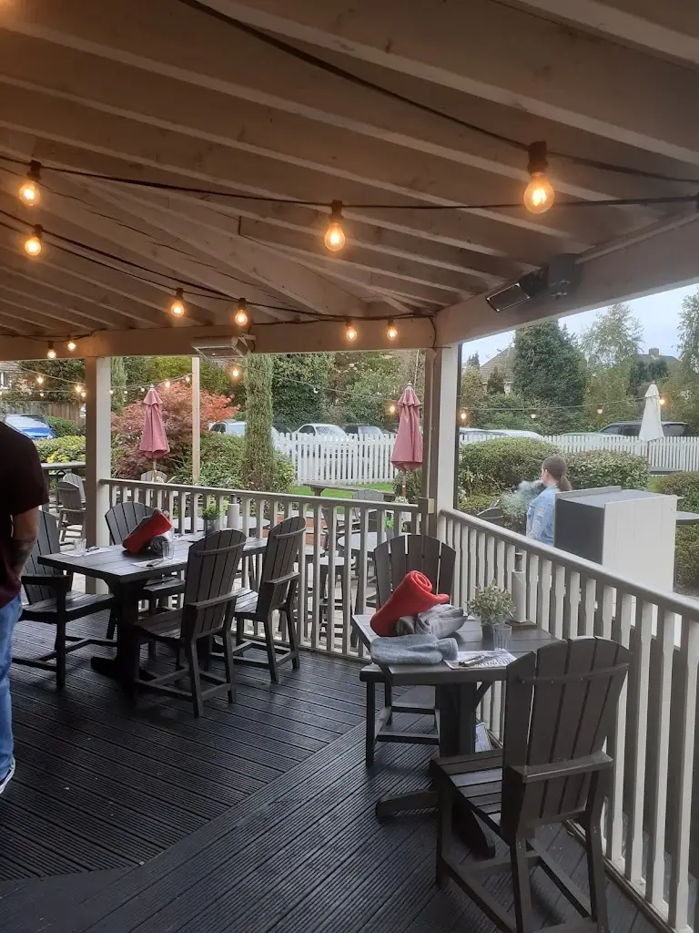 Hickory's - Castle Bromwich_Castle Vale_slider_image_3