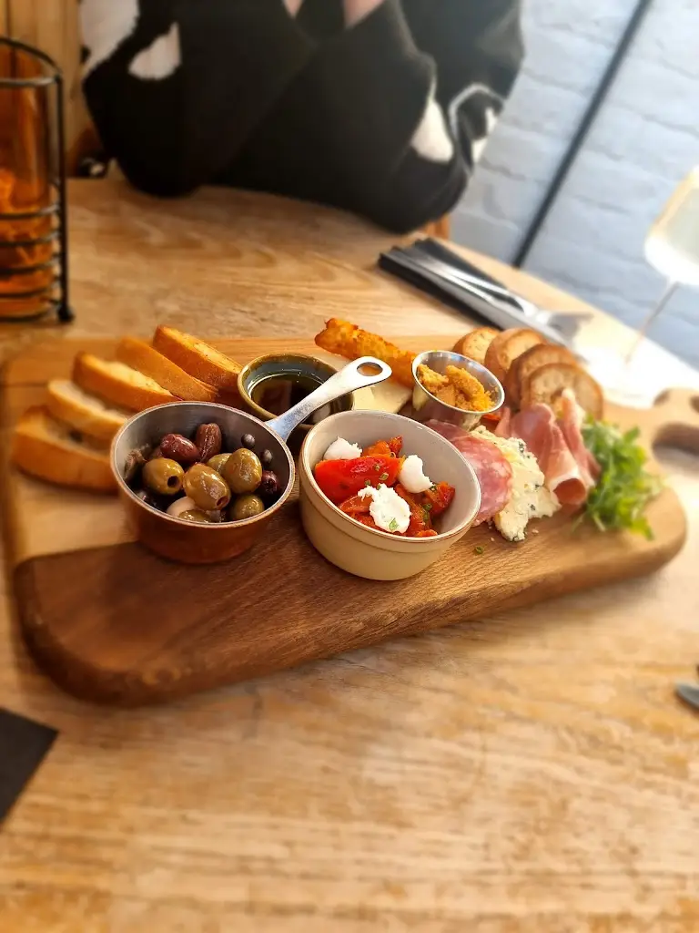 Menu_The Twisted Tree_Castleford_image_9