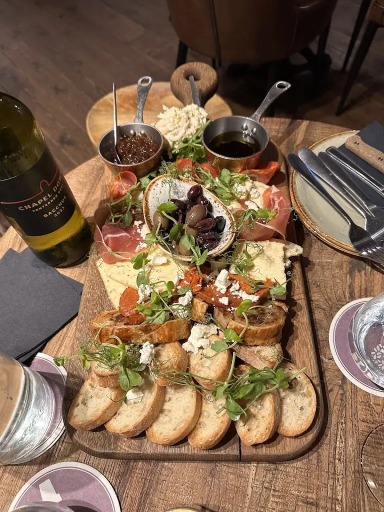 Holly_The Twisted Tree_Castleford_review