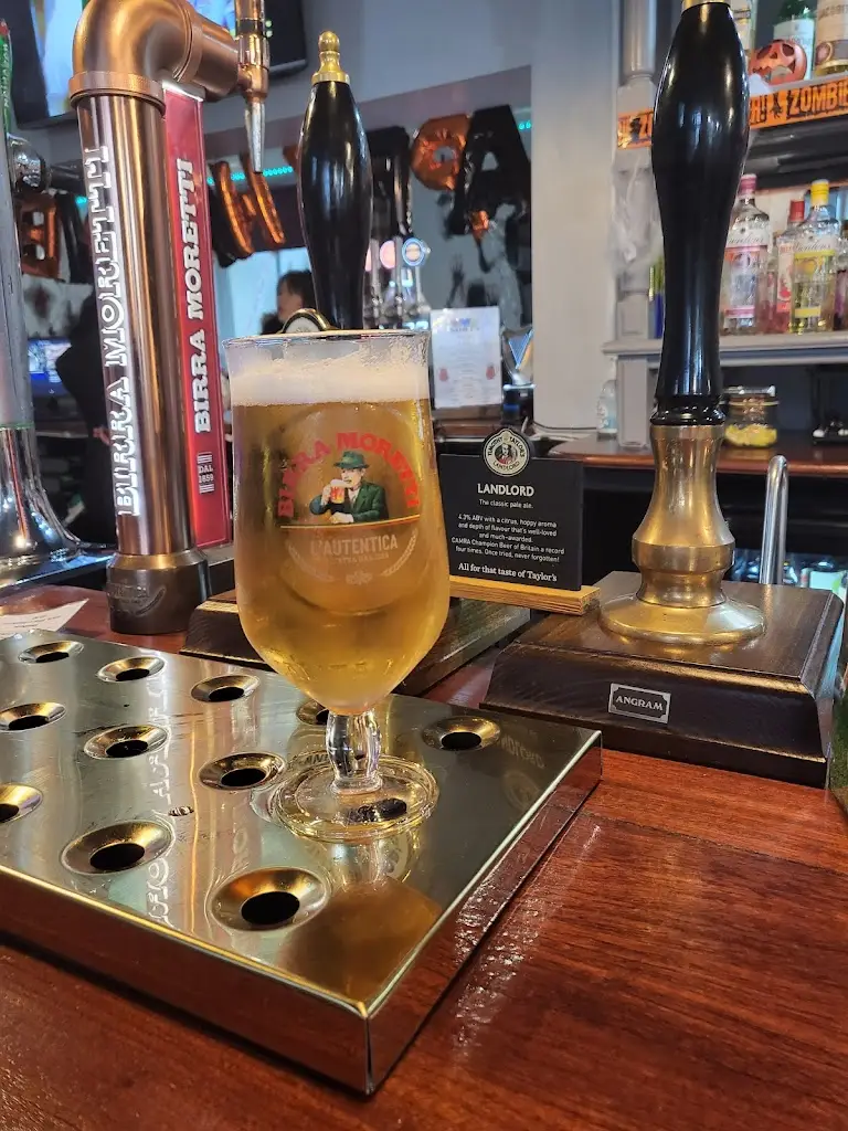 Menu_The Schooner_Amble_image_4