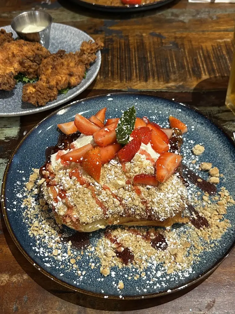 Rockello_Castleford_slider_image_3